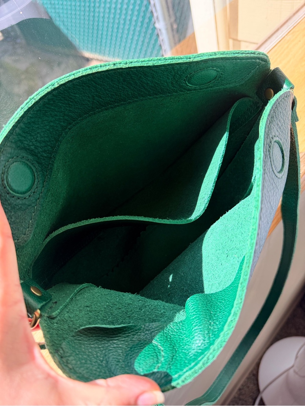 Medium Portland Leather Emerald Green Crossbody Bag - Picture 2 of 7